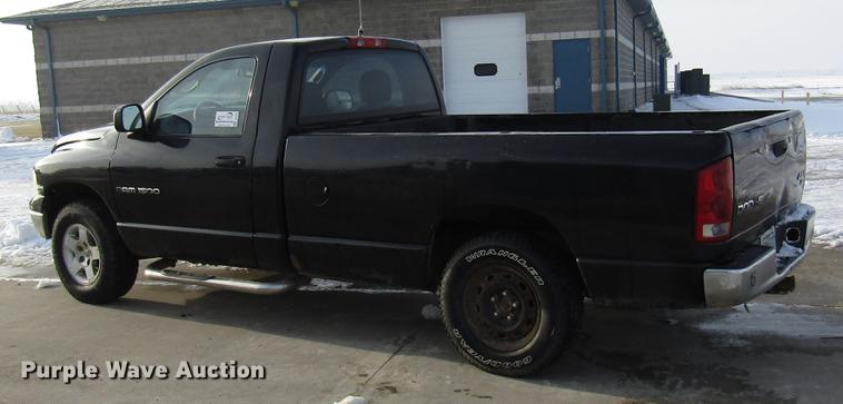 image for item DE5939 2004 Dodge Ram 1500 SLT pickup truck