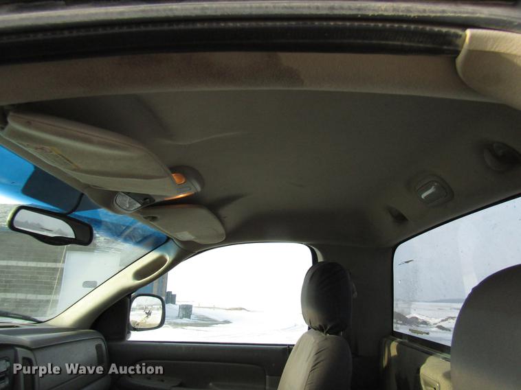 image for item DE5939 2004 Dodge Ram 1500 SLT pickup truck