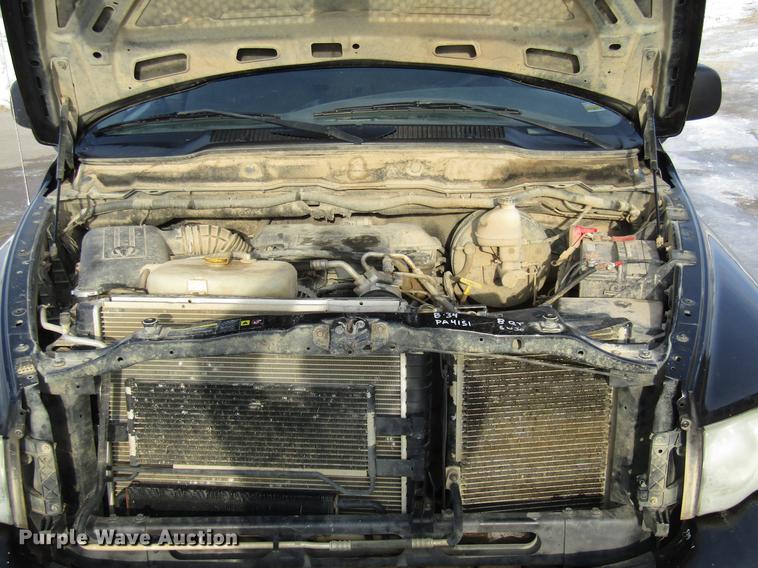 image for item DE5939 2004 Dodge Ram 1500 SLT pickup truck