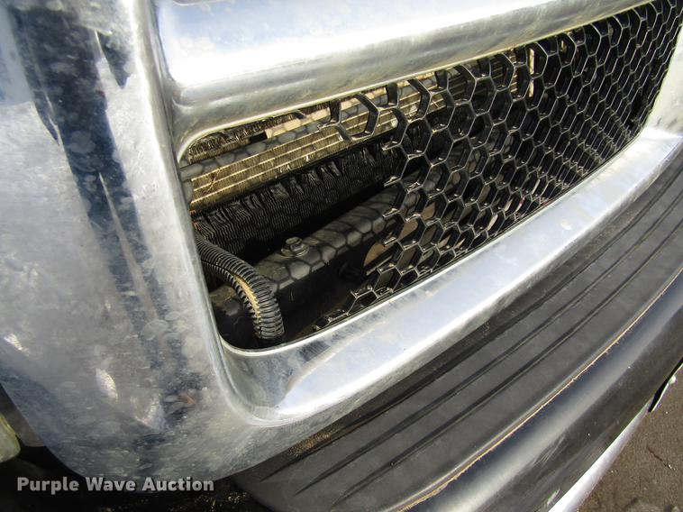 image for item DE5939 2004 Dodge Ram 1500 SLT pickup truck