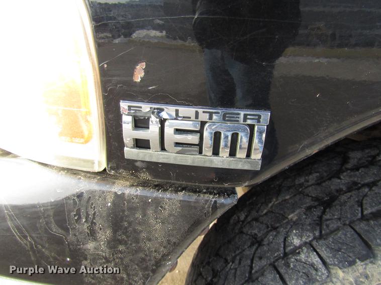 image for item DE5939 2004 Dodge Ram 1500 SLT pickup truck