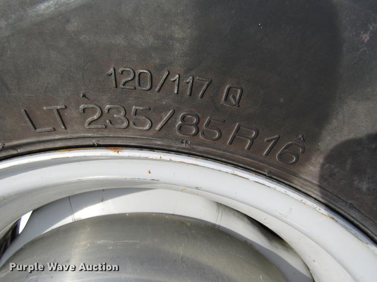 image for item DE5942 2000 Ford Econoline E350 Super Duty utility van