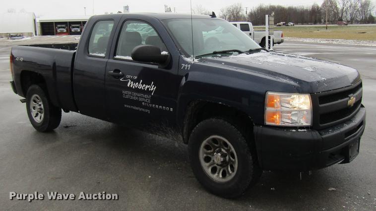 image for item DE5945 2009 Chevrolet Silverado 1500 Ext. Cab pickup truck