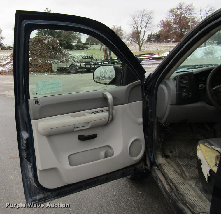 image for item DE5945 2009 Chevrolet Silverado 1500 Ext. Cab pickup truck