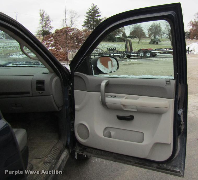 image for item DE5945 2009 Chevrolet Silverado 1500 Ext. Cab pickup truck