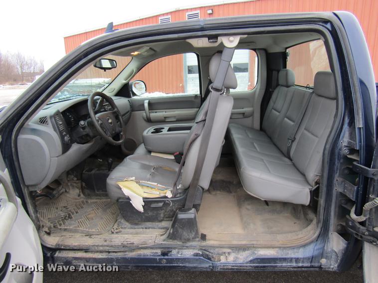 image for item DE5945 2009 Chevrolet Silverado 1500 Ext. Cab pickup truck