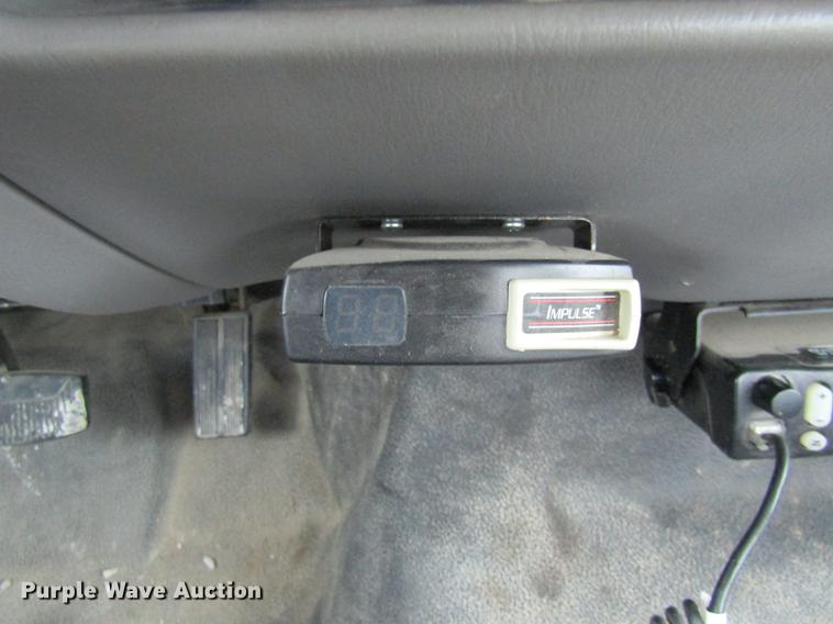 image for item DE5957 2000 Ford F250 Super Duty XL utility bed pickup truck