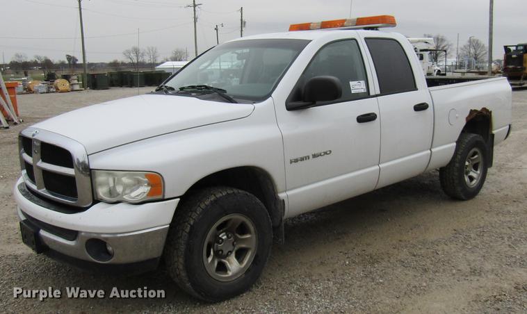 image for item DE5958 2003 Dodge Ram 1500 SLT Quad Cab pickup truck