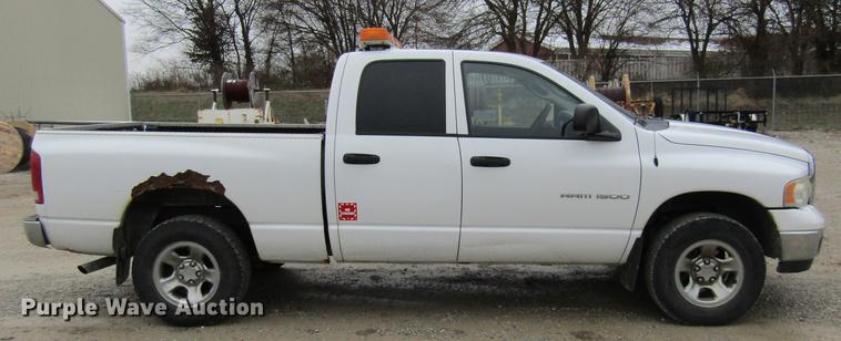 image for item DE5958 2003 Dodge Ram 1500 SLT Quad Cab pickup truck