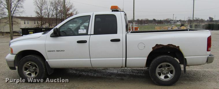 image for item DE5958 2003 Dodge Ram 1500 SLT Quad Cab pickup truck