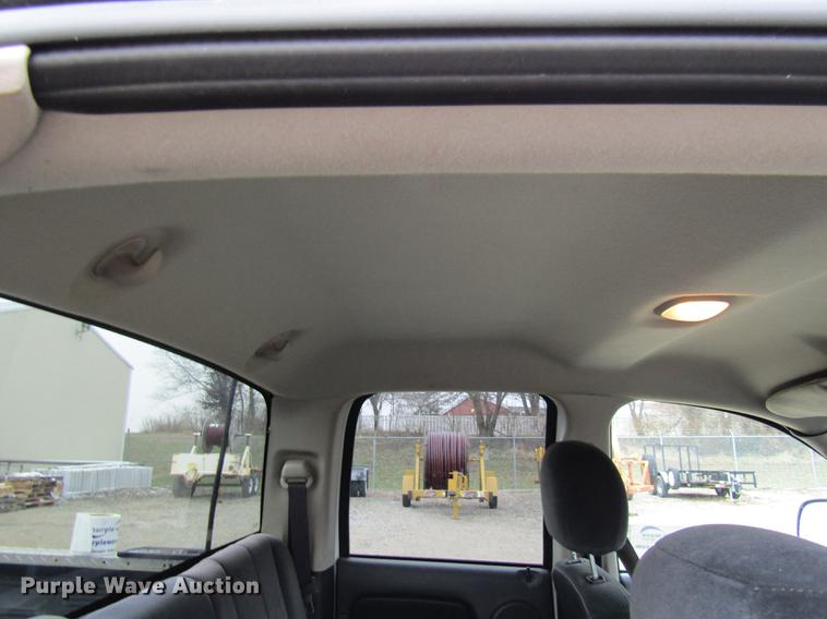 image for item DE5958 2003 Dodge Ram 1500 SLT Quad Cab pickup truck