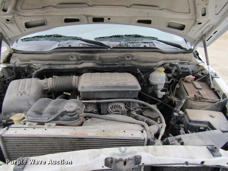 image for item DE5958 2003 Dodge Ram 1500 SLT Quad Cab pickup truck