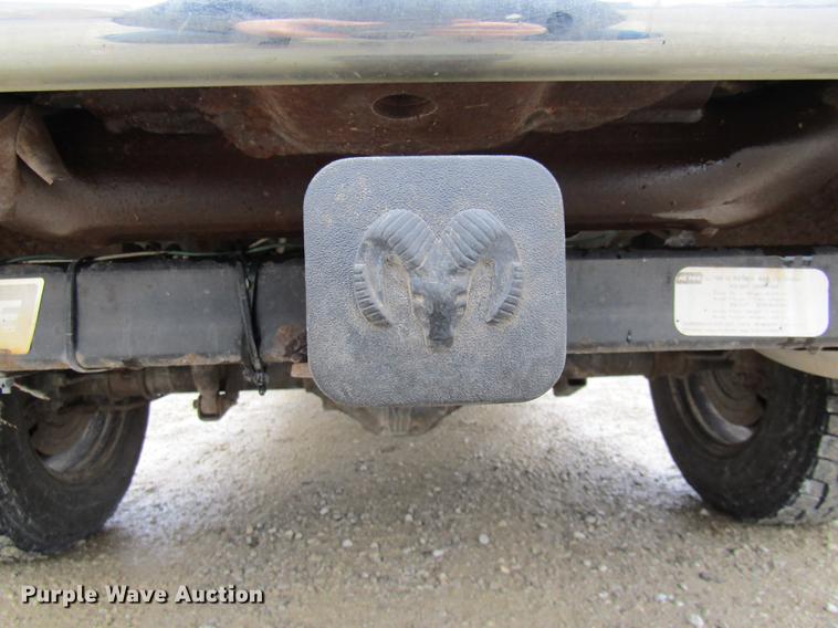 image for item DE5958 2003 Dodge Ram 1500 SLT Quad Cab pickup truck