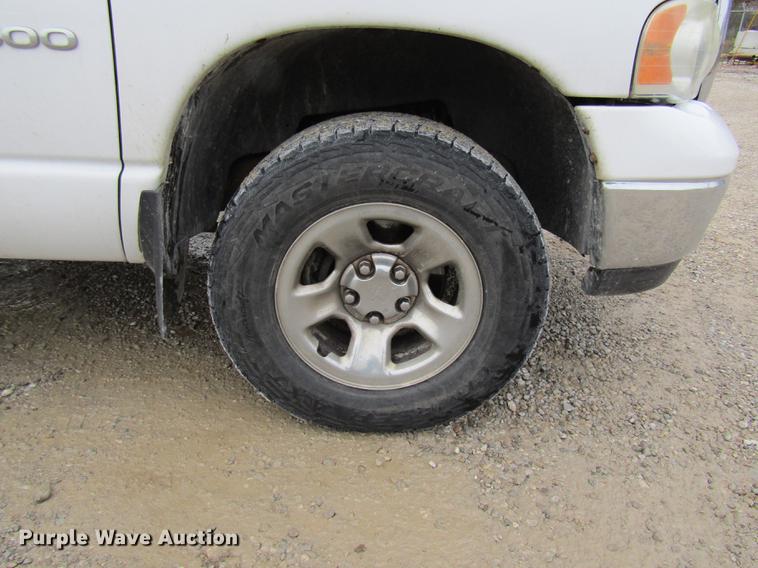 image for item DE5958 2003 Dodge Ram 1500 SLT Quad Cab pickup truck