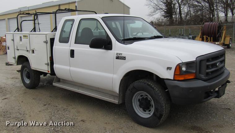 image for item DE5959 1999 Ford F350 Super Duty XL SuperCab utility bed pickup truck