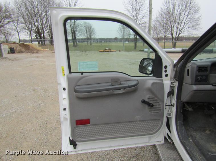 image for item DE5959 1999 Ford F350 Super Duty XL SuperCab utility bed pickup truck