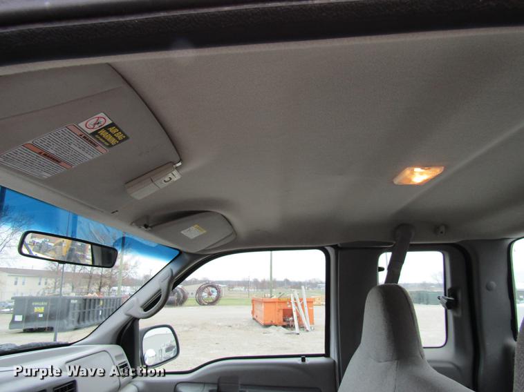 image for item DE5959 1999 Ford F350 Super Duty XL SuperCab utility bed pickup truck