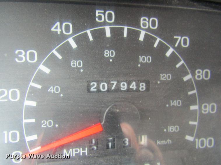 image for item DE5959 1999 Ford F350 Super Duty XL SuperCab utility bed pickup truck