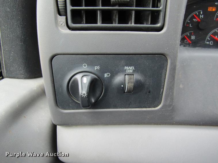 image for item DE5959 1999 Ford F350 Super Duty XL SuperCab utility bed pickup truck