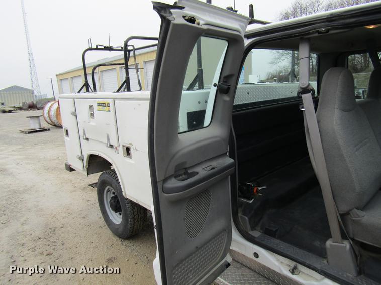 image for item DE5959 1999 Ford F350 Super Duty XL SuperCab utility bed pickup truck