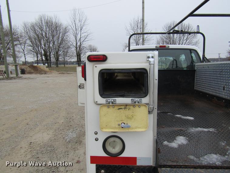 image for item DE5959 1999 Ford F350 Super Duty XL SuperCab utility bed pickup truck