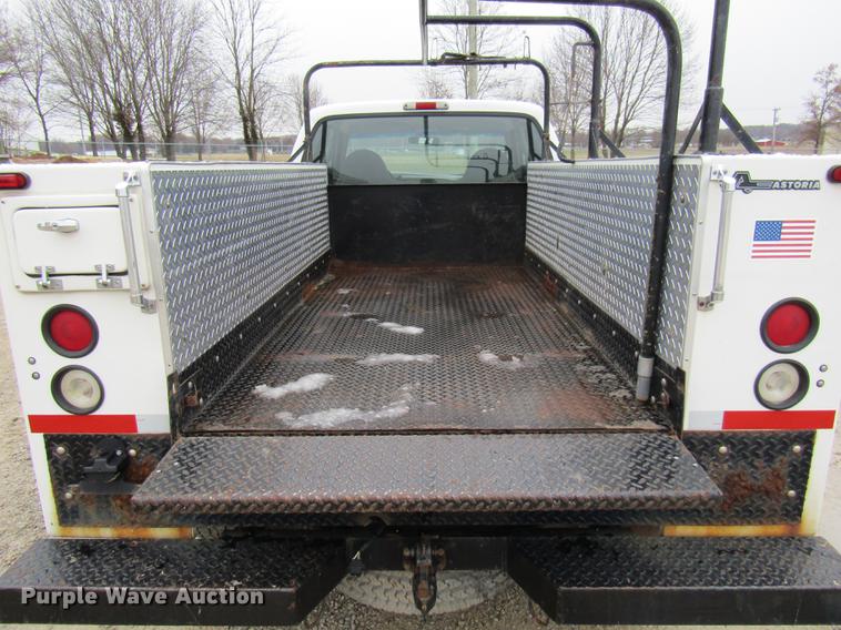 image for item DE5959 1999 Ford F350 Super Duty XL SuperCab utility bed pickup truck