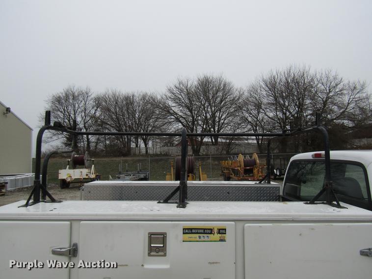 image for item DE5959 1999 Ford F350 Super Duty XL SuperCab utility bed pickup truck