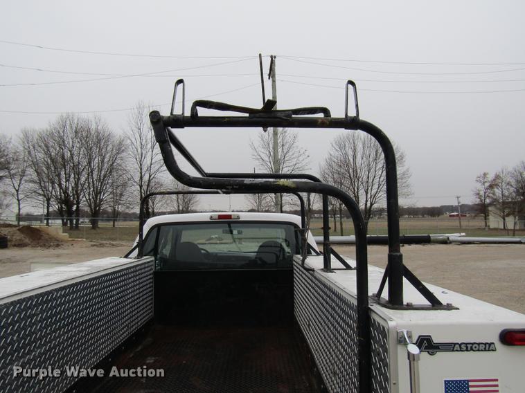 image for item DE5959 1999 Ford F350 Super Duty XL SuperCab utility bed pickup truck