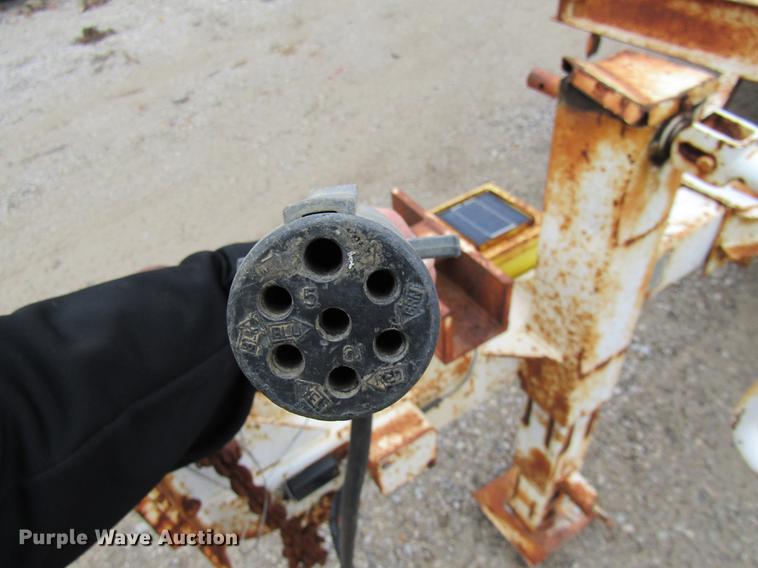 image for item DE5960 1990 Butler LT1016 tilt deck equipment trailer