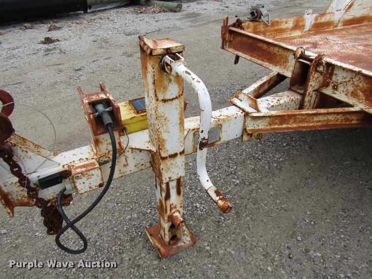 image for item DE5960 1990 Butler LT1016 tilt deck equipment trailer