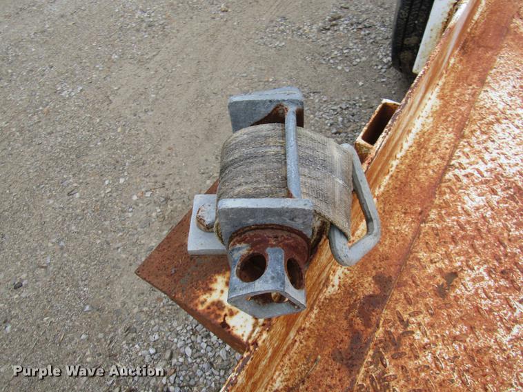image for item DE5960 1990 Butler LT1016 tilt deck equipment trailer