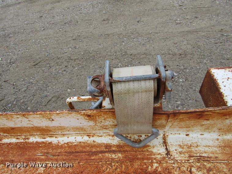 image for item DE5960 1990 Butler LT1016 tilt deck equipment trailer