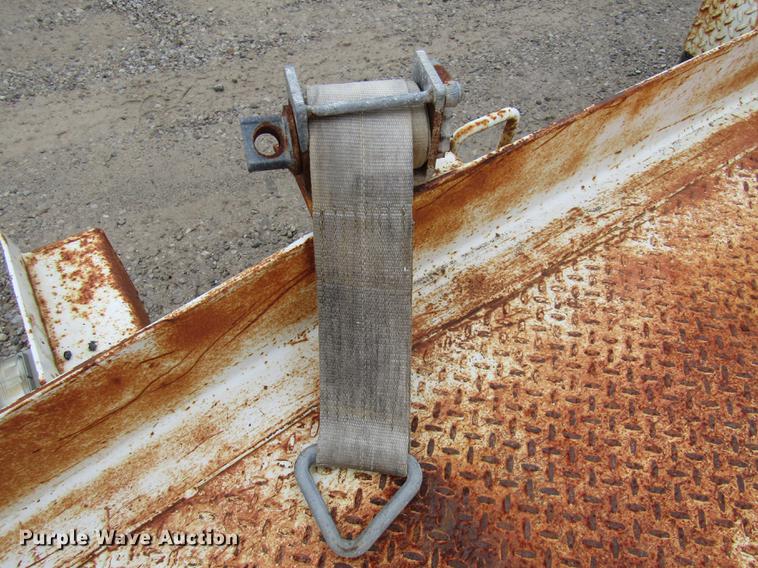 image for item DE5960 1990 Butler LT1016 tilt deck equipment trailer