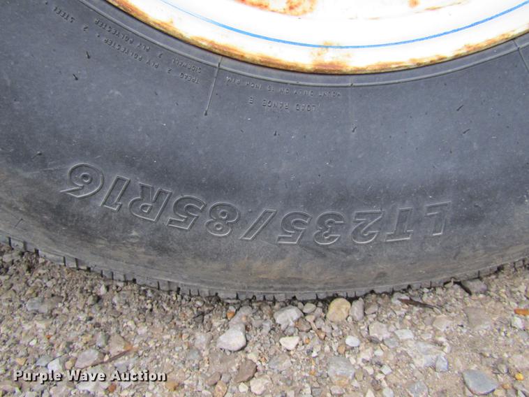 image for item DE5960 1990 Butler LT1016 tilt deck equipment trailer