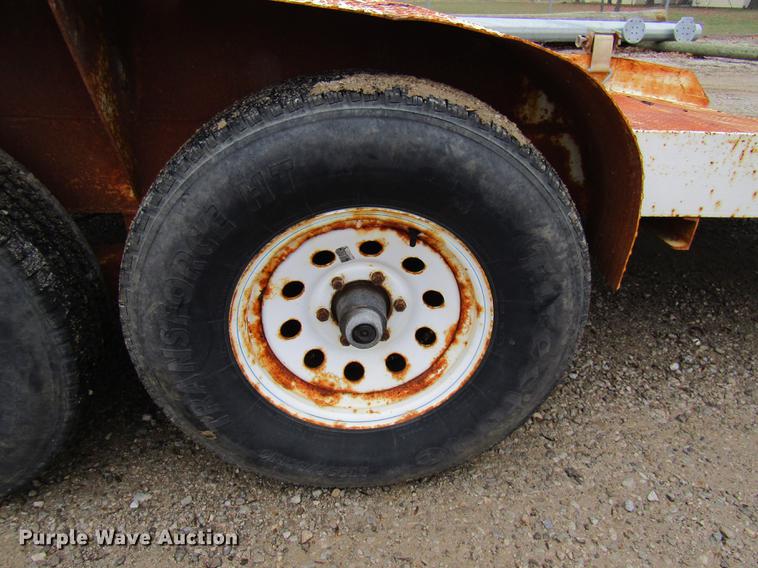 image for item DE5960 1990 Butler LT1016 tilt deck equipment trailer