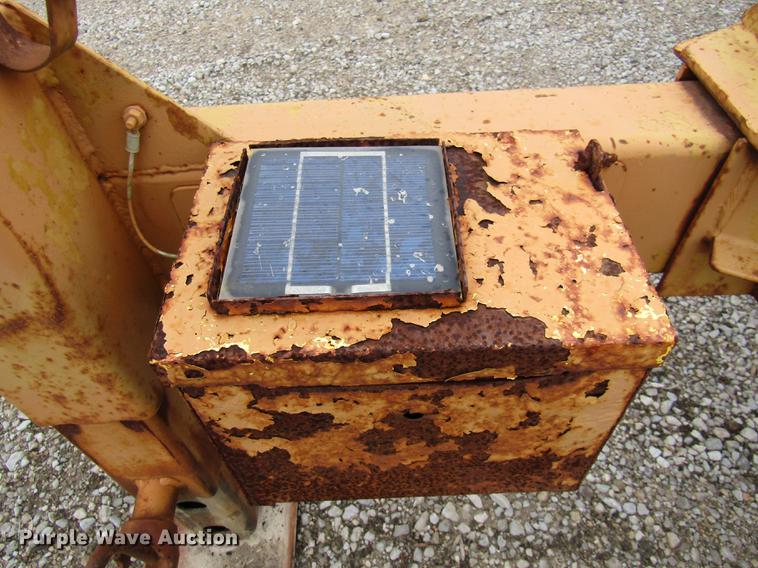 image for item DE5961 1990 Butler tilt deck equipment trailer