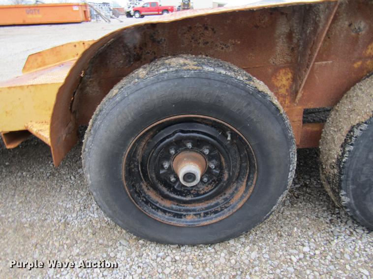 image for item DE5961 1990 Butler tilt deck equipment trailer