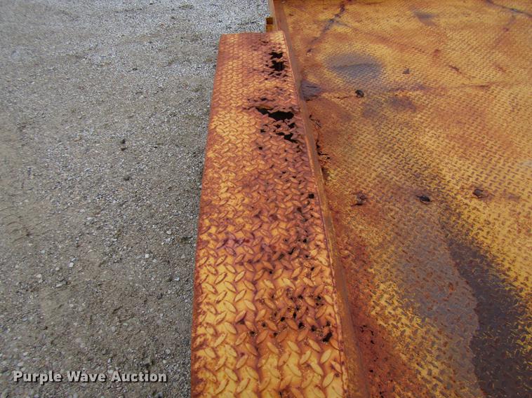 image for item DE5961 1990 Butler tilt deck equipment trailer