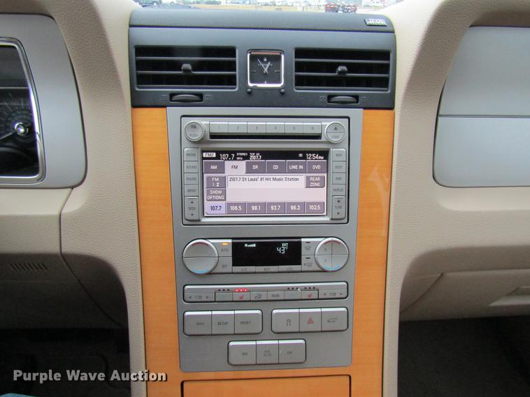 image for item DE5962 2008 Lincoln Navigator SUV