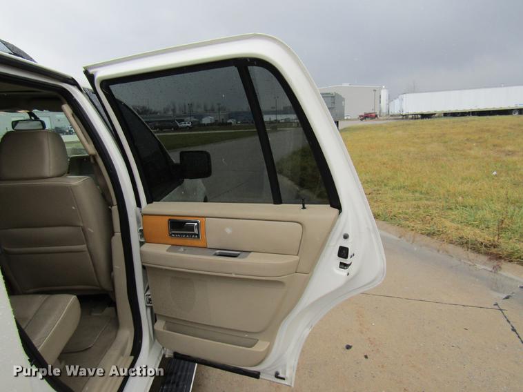 image for item DE5962 2008 Lincoln Navigator SUV