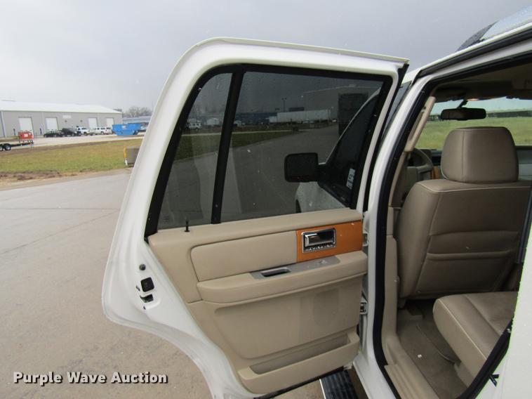 image for item DE5962 2008 Lincoln Navigator SUV