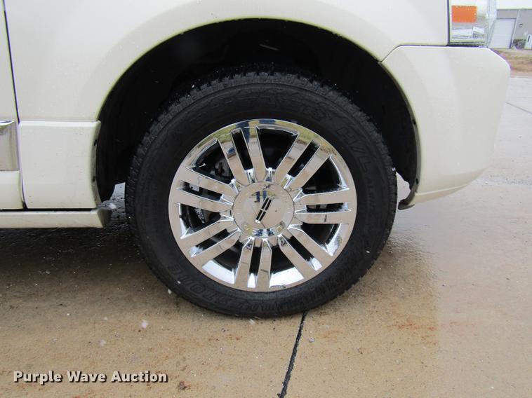 image for item DE5962 2008 Lincoln Navigator SUV