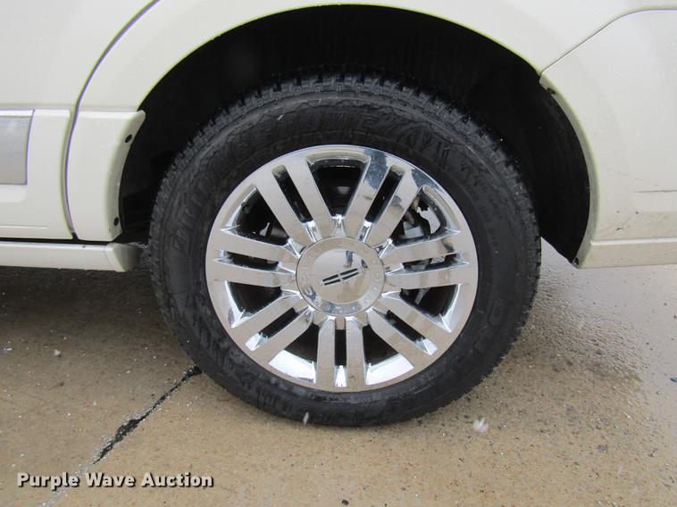 image for item DE5962 2008 Lincoln Navigator SUV