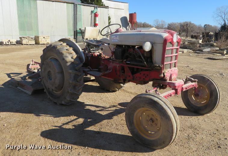 image for item DE6552 Ford 961 Powermaster tractor