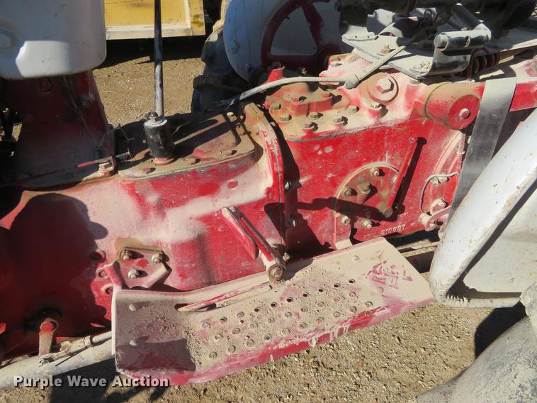 image for item DE6552 Ford 961 Powermaster tractor