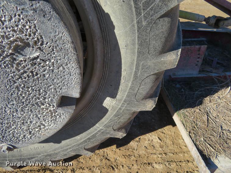 image for item DE6552 Ford 961 Powermaster tractor