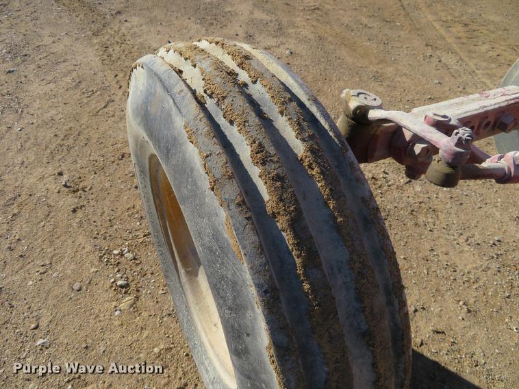 image for item DE6552 Ford 961 Powermaster tractor