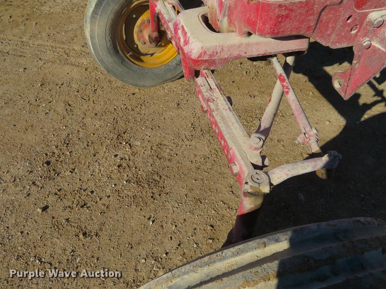 image for item DE6552 Ford 961 Powermaster tractor