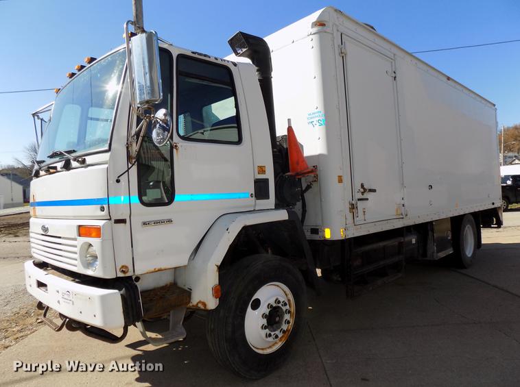 image for item DE7550 2007 Sterling SC8000 shredder box truck