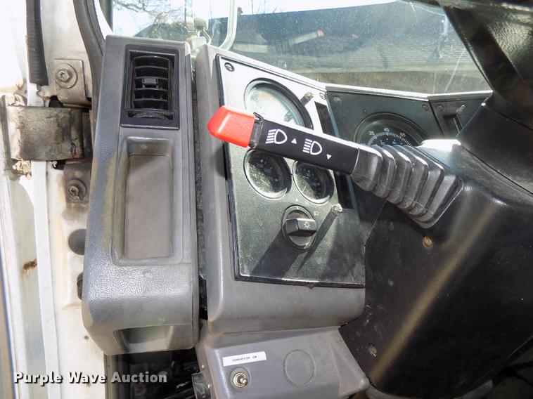 image for item DE7550 2007 Sterling SC8000 shredder box truck